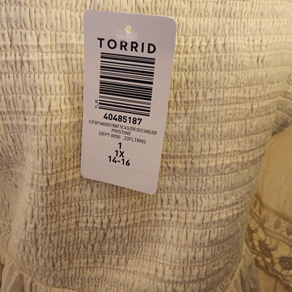NWT Torid bohemian style top. - Picture 4 of 4